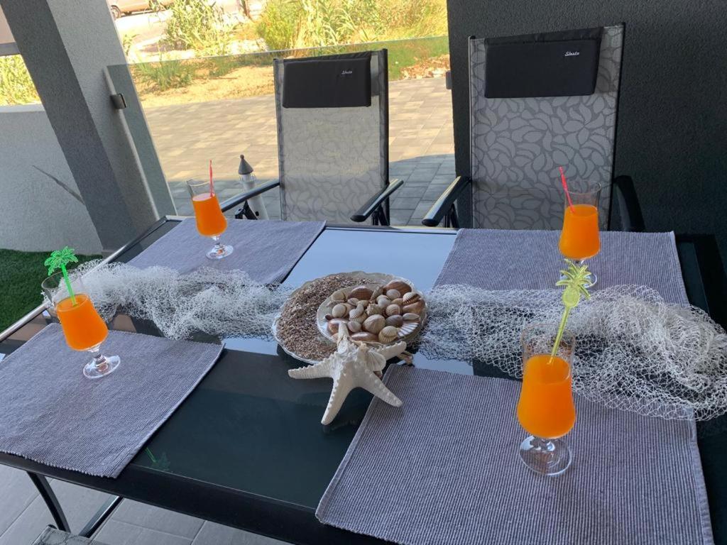 Apartmani Sunside Нин Экстерьер фото